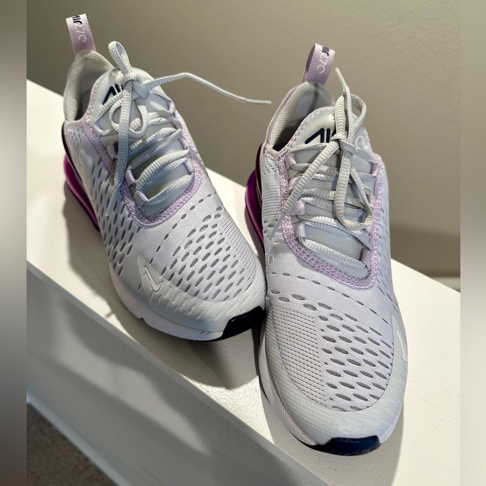 Women’s Purple and Light Grey Nike Air Max 270)(5.5Y) Women’s 7💜